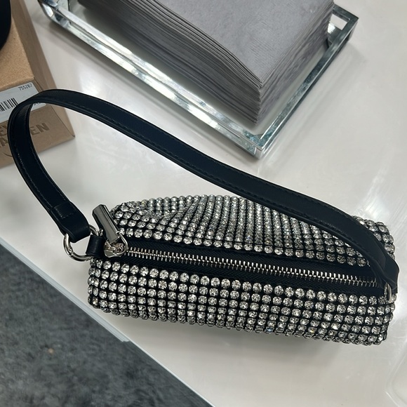 Steve Madden Rhinestone Slides With Chain Bag. - Picture 4 of 5